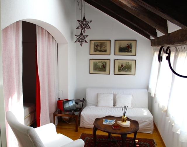 Romantik, Charming House Trieste Ngoại thất bức ảnh